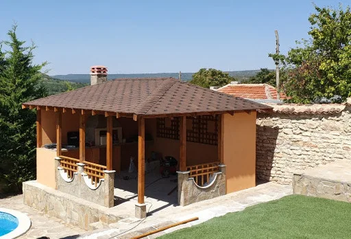 Строителство на барбекю в с. Оброчище, Албена