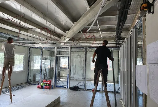 Строителни работи и монтаж на гипсокартон на мелница в Генерал Тошево