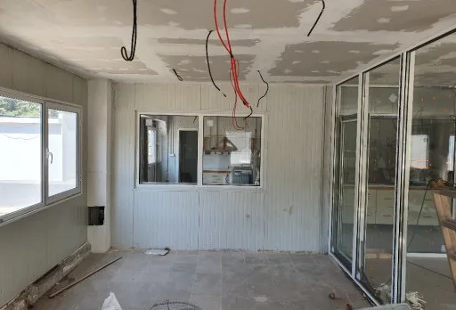 Строителни работи и монтаж на гипсокартон на мелница в Генерал Тошево