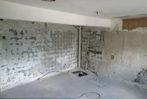Bau- und Reparaturarbeiten in einem Verwaltungsgebäude in Balchik