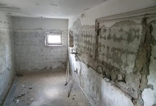 Bau- und Reparaturarbeiten in einem Verwaltungsgebäude in Balchik