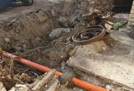 Bau- und Reparaturarbeiten in einem Verwaltungsgebäude in Balchik