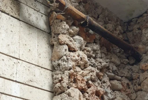Bau- und Reparaturarbeiten in einem Verwaltungsgebäude in Balchik