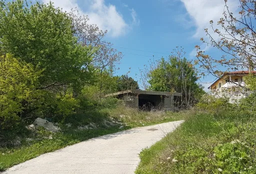 Модерна вила с плосък покрив в Балчик