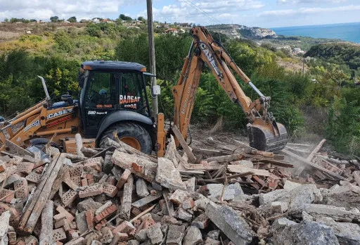 Модерна вила с плосък покрив в Балчик