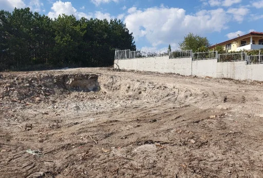 Модерна вила с плосък покрив в Балчик