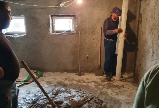 Bau- und Reparaturarbeiten in einem Verwaltungsgebäude in Balchik