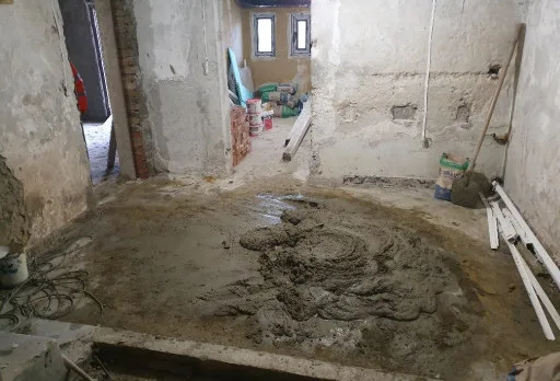 Bau- und Reparaturarbeiten in einem Verwaltungsgebäude in Balchik