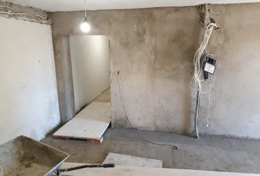 Bau- und Reparaturarbeiten in einem Verwaltungsgebäude in Balchik