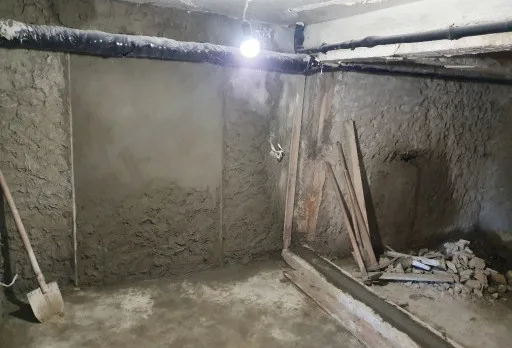 Bau- und Reparaturarbeiten in einem Verwaltungsgebäude in Balchik