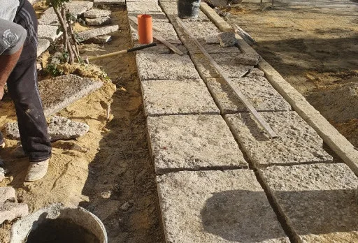 Bau- und Reparaturarbeiten in einem Verwaltungsgebäude in Balchik