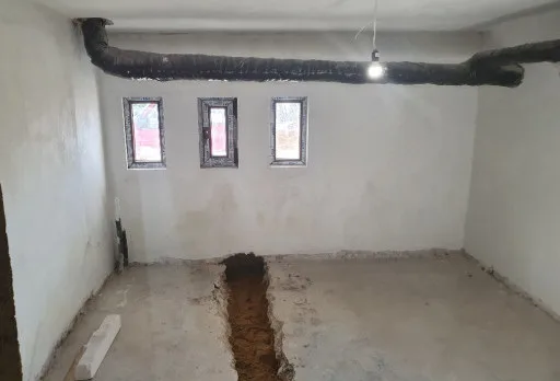 Bau- und Reparaturarbeiten in einem Verwaltungsgebäude in Balchik