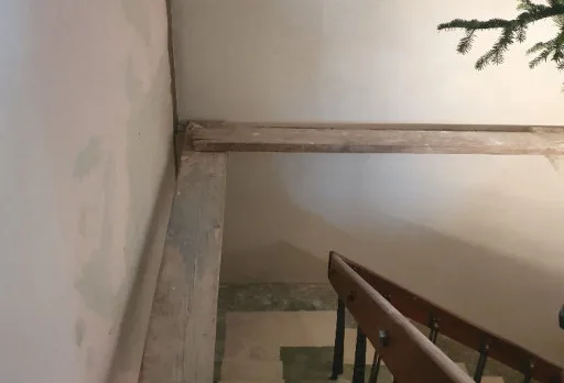 Bau- und Reparaturarbeiten in einem Verwaltungsgebäude in Balchik