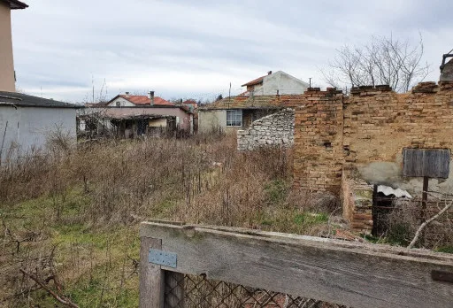 Събаряне на стари сгради и почистване на строителна площадка до Варна