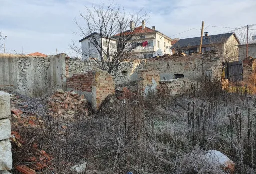 Събаряне на стари сгради и почистване на строителна площадка до Варна