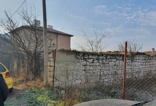 Събаряне на стари сгради и почистване на строителна площадка до Варна