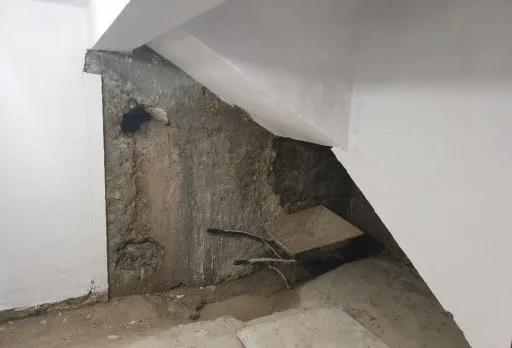 Bau- und Reparaturarbeiten in einem Verwaltungsgebäude in Balchik