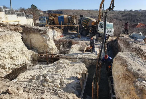 Модерна вила с плосък покрив в Балчик