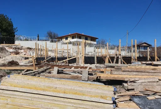 Модерна вила с плосък покрив в Балчик