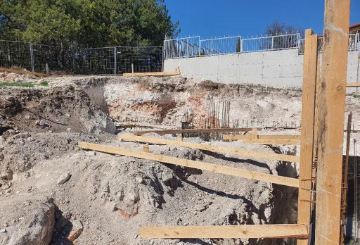 Модерна вила с плосък покрив в Балчик