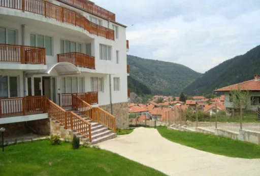 Строителство на апартаментен комплекс до София