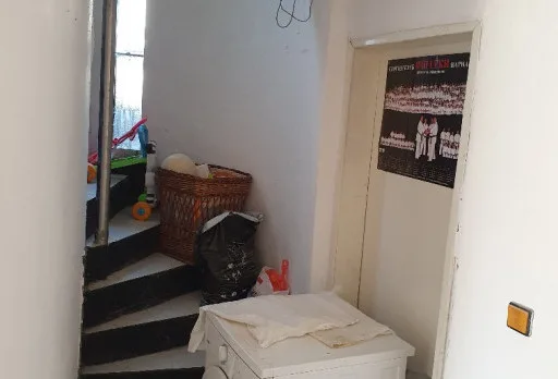 Bau- und Reparaturarbeiten an einem Duschraum in einem Haus in Balchik