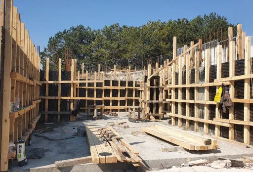 Модерна вила с плосък покрив в Балчик