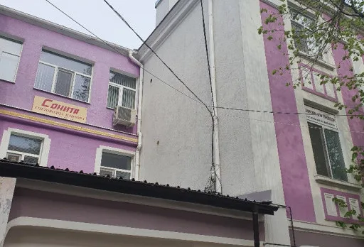 Renovierung von Geschäften und Büros in einem historischen Haus in Dobrich