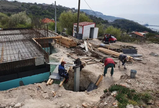 Модерна вила с плосък покрив в Балчик