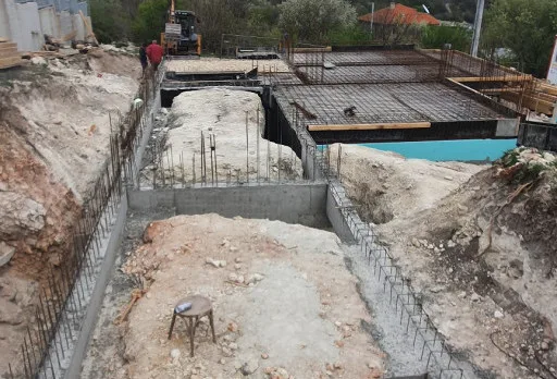 Модерна вила с плосък покрив в Балчик