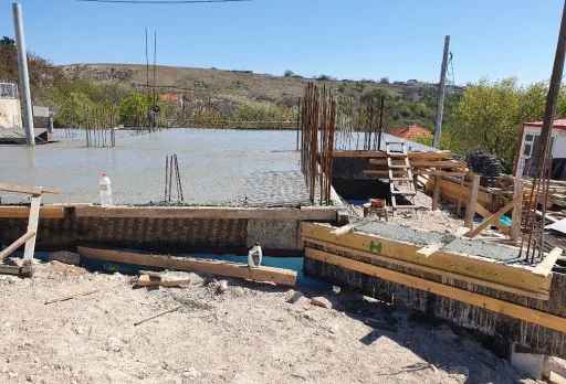 Модерна вила с плосък покрив в Балчик