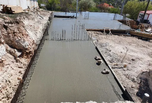 Модерна вила с плосък покрив в Балчик