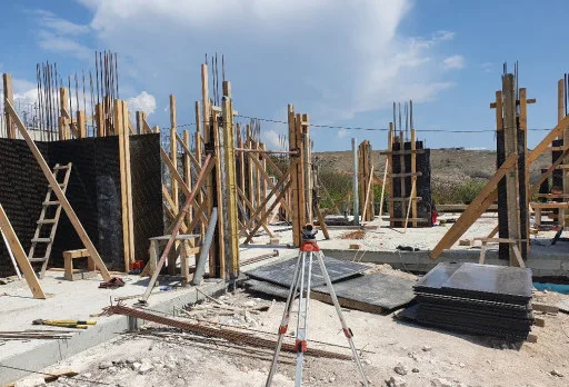 Модерна вила с плосък покрив в Балчик