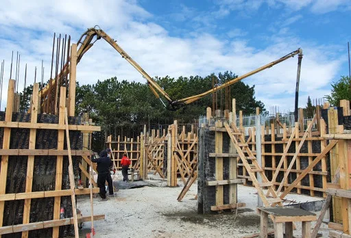 Модерна вила с плосък покрив в Балчик