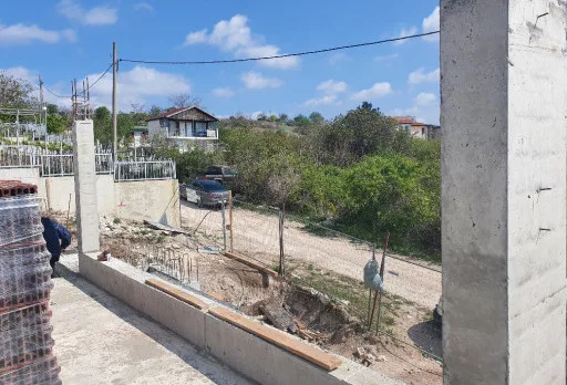 Модерна вила с плосък покрив в Балчик