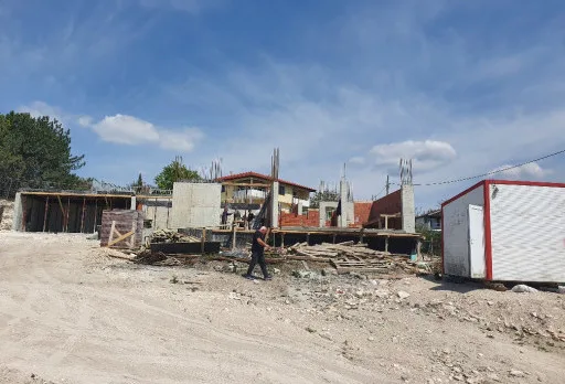 Модерна вила с плосък покрив в Балчик