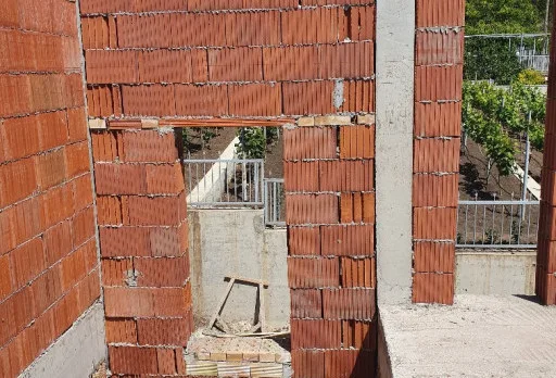 Модерна вила с плосък покрив в Балчик