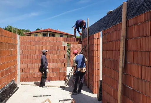 Модерна вила с плосък покрив в Балчик