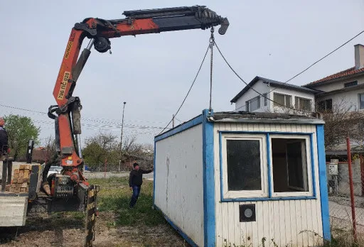 Двуетажна къща с паркомясто – с. Тополи, Варна