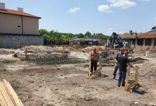 Двуетажна къща с паркомясто – с. Тополи, Варна