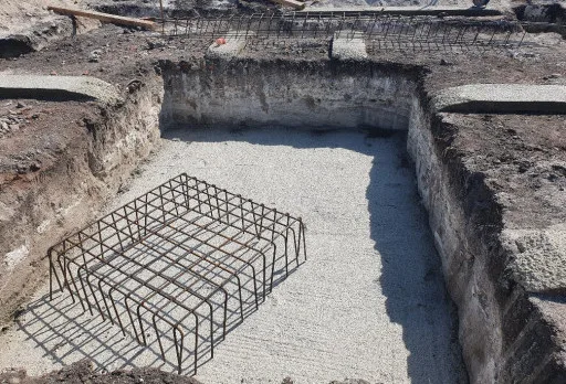 Двуетажна къща с паркомясто – с. Тополи, Варна