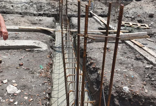 Двуетажна къща с паркомясто – с. Тополи, Варна