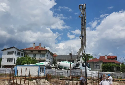 Двуетажна къща с паркомясто – с. Тополи, Варна