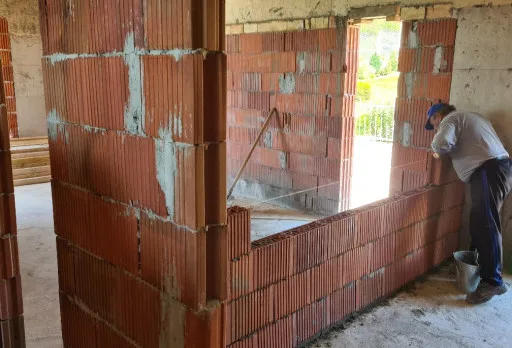 Модерна вила с плосък покрив в Балчик