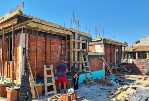 Двуетажна къща с паркомясто – с. Тополи, Варна