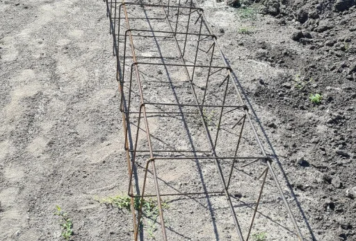 Двуетажна къща с паркомясто – с. Тополи, Варна