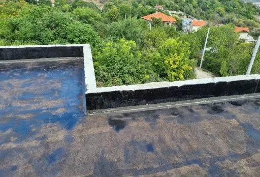 Модерна вила с плосък покрив в Балчик