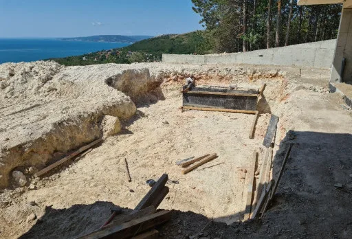 Строителство на басейн в Балчик