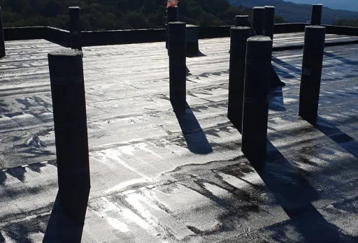 Модерна вила с плосък покрив в Балчик