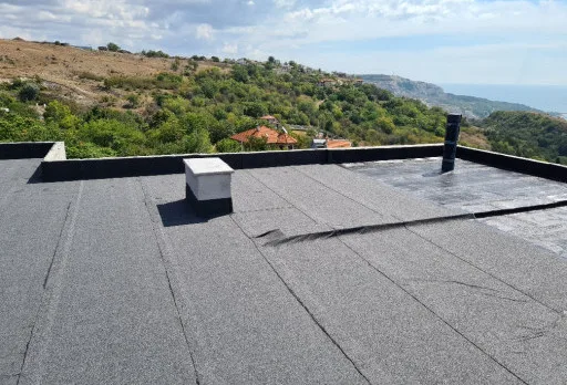 Модерна вила с плосък покрив в Балчик